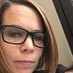 Meet your Posher, Cassandra